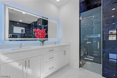 Experience modern living in this stunning 3-bedroom, 2-bath - photo 8