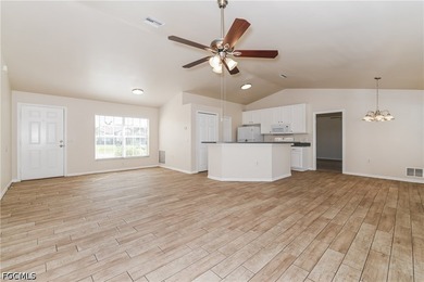Discover this inviting 3-bedroom, 2-bathroom home offering 1,386 - photo 5