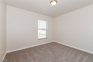 Discover this inviting 3-bedroom, 2-bathroom home offering 1,386 - photo 9