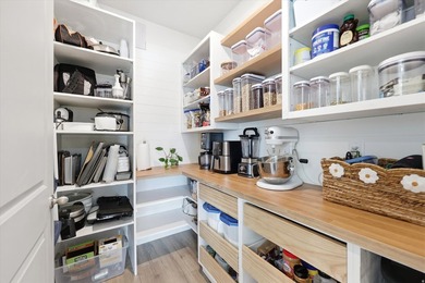 Better than New & So Clean! Move-In and Relax! This Beautiful - photo 13