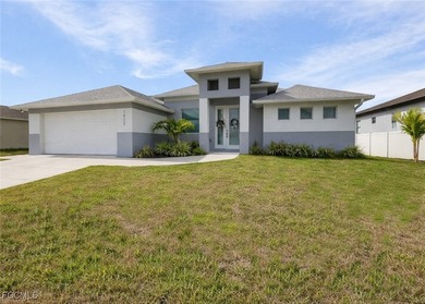 Meticulously Cared For, Beautifully Designer Furnished, And - photo 30