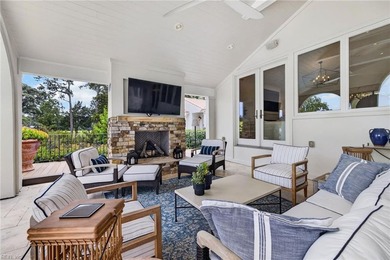 A gorgeous waterfront estate overlooking the 18th hole of the - photo 32