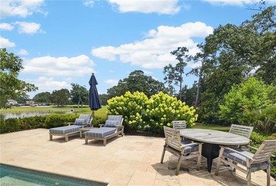 A gorgeous waterfront estate overlooking the 18th hole of the - photo 36