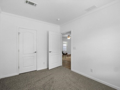 This beautiful new Skyline/Champion Home has a beautiful front - photo 38