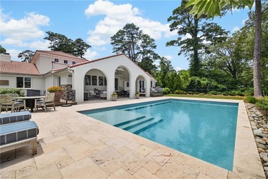 A gorgeous waterfront estate overlooking the 18th hole of the - photo 38