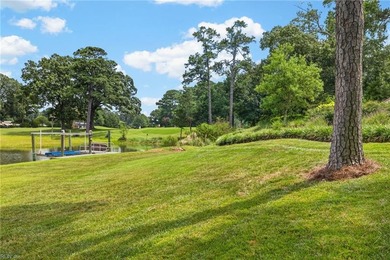 A gorgeous waterfront estate overlooking the 18th hole of the - photo 42