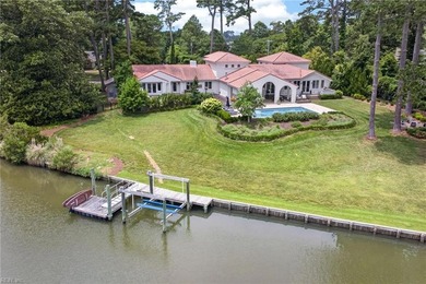 A gorgeous waterfront estate overlooking the 18th hole of the - photo 48
