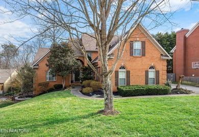 Fort Loudoun Lake Home For Sale in Knoxville Tennessee