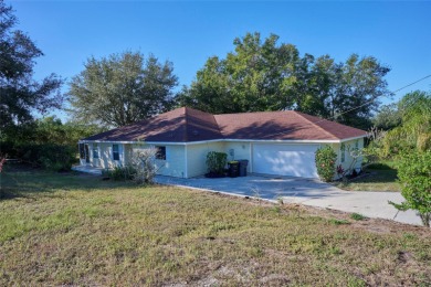Crooked Lake Home For Sale in Babson Park Florida