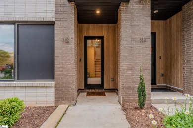 Seller offering to pay one year of HOA dues for an acceptable