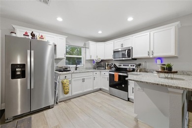 MOVE-IN READY CBS HOME IN WILLISTON HIGHLANDS - MODERN FINISHES - photo 12