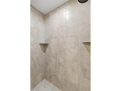 MOVE-IN READY CBS HOME IN WILLISTON HIGHLANDS - MODERN FINISHES - photo 16