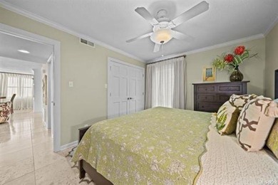 This 7 south level entry condo on Lake Hamilton allows short - photo 18