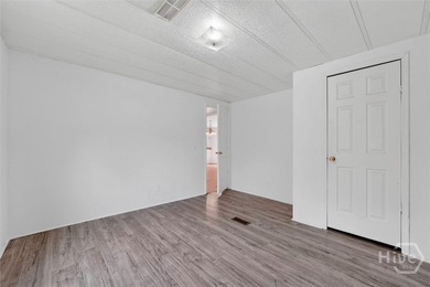 Recently appraised at $365,000 this property is priced to sell! - photo 19
