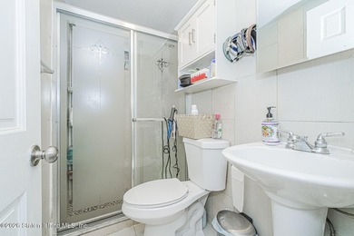 Welcome to 356 Cortelyou Ave! Located in the highly sought-after - photo 20