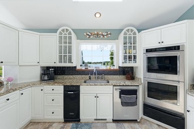 A truly one of kind property located on 14.5 ACRES with 1800 ft - photo 21
