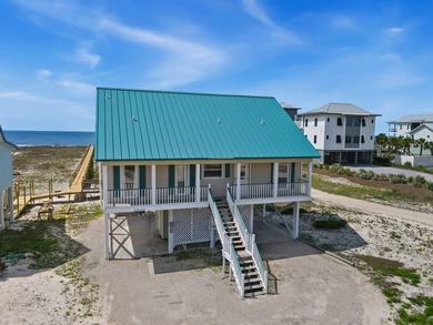 St George Island Gulf Front home on Rare Gulf-to-Road Lot! - photo 1