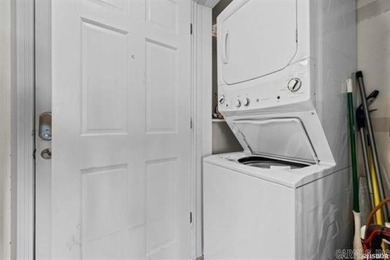 This 7 south level entry condo on Lake Hamilton allows short - photo 24