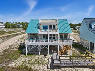 St George Island Gulf Front home on Rare Gulf-to-Road Lot! - photo 4