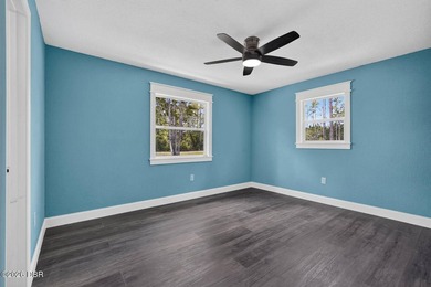 Escape the city and discover the Florida property you've been - photo 9