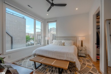 Seller offering to pay one year of HOA dues for an acceptable