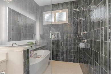 Seller offering to pay one year of HOA dues for an acceptable