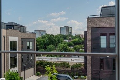 Seller offering to pay one year of HOA dues for an acceptable