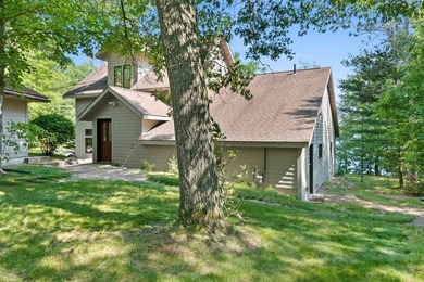 Enjoy Northwoods living on beautiful Bass Lake in Oconto County! - photo 3