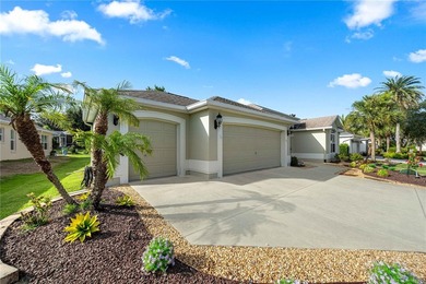 Stunning Gardenia Designer home with golf cart garage. Located - photo 5