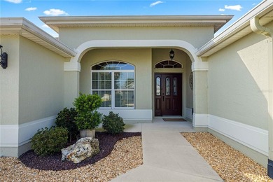 Stunning Gardenia Designer home with golf cart garage. Located - photo 7