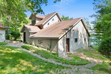 Enjoy Northwoods living on beautiful Bass Lake in Oconto County! - photo 7