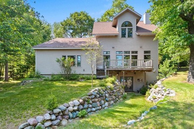 Enjoy Northwoods living on beautiful Bass Lake in Oconto County! - photo 8