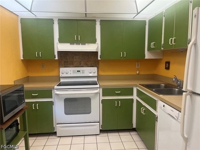 Great Opportunity!!! Priced to sell, in this Golf and Tennis - photo 2