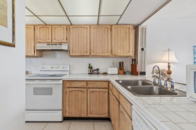 This spectacular condo with East/West orientation has completely - photo 6
