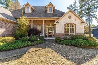 Elegant golf-course living awaits in this stunning - photo 2