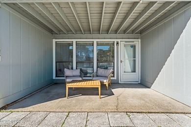 Bright ground-floor 1BR/1BA in the gated, waterfront community - photo 15