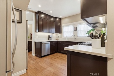 Built in 1914, this classic Craftsman presents an exceptional - photo 20
