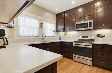 Built in 1914, this classic Craftsman presents an exceptional - photo 23