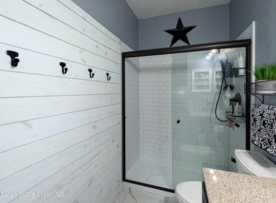 Welcome to 1330 Enclave Dr - your own private retreat on the - photo 25