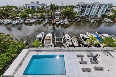 HIGH-FLOOR WATERFRONT RESIDENCE with water and downtown skyline - photo 31