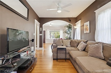 Built in 1914, this classic Craftsman presents an exceptional - photo 33