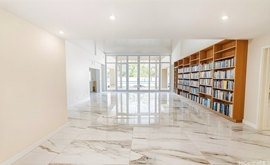 MOTIVATED SELLER! PRICE REDUCED!! Tucked behind a private gate - photo 5
