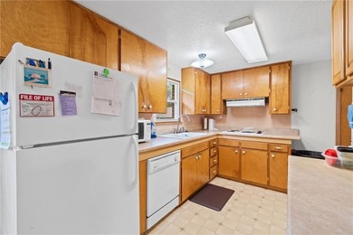 Sold brick ranch home just waiting for it's new family to make - photo 6