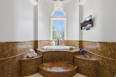Tucked away on a private, tree-lined lane in Holladay, this - photo 41
