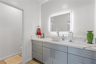 Modern Luxury with Unobstructed Ocean Views & Income Potential - photo 8
