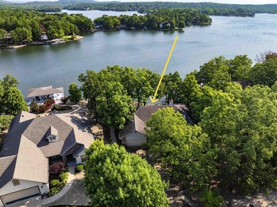 Located at 71 Tiburon Way on prestigious Lake Balboa in Hot - photo 3