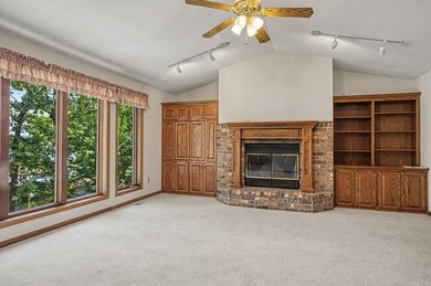Located at 71 Tiburon Way on prestigious Lake Balboa in Hot - photo 10
