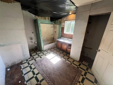Two bedroom, one bath cottage on an amazing pastoral setting on - photo 8