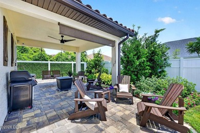 Furniture is negotiable! Experience the ultimate Florida coastal - photo 3