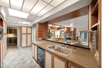 Sprawling ranch on 0.45 acres backing up to Metroparks in - photo 6